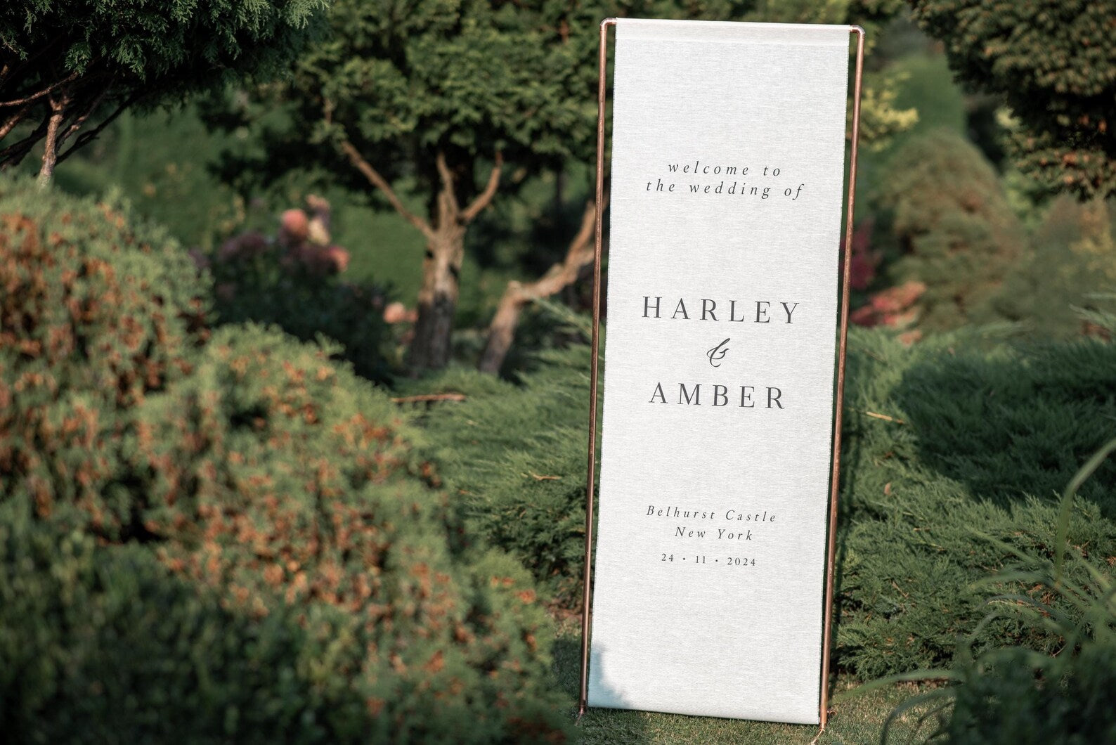 Minimalist Wedding Welcome Sign "Harley & Amber"