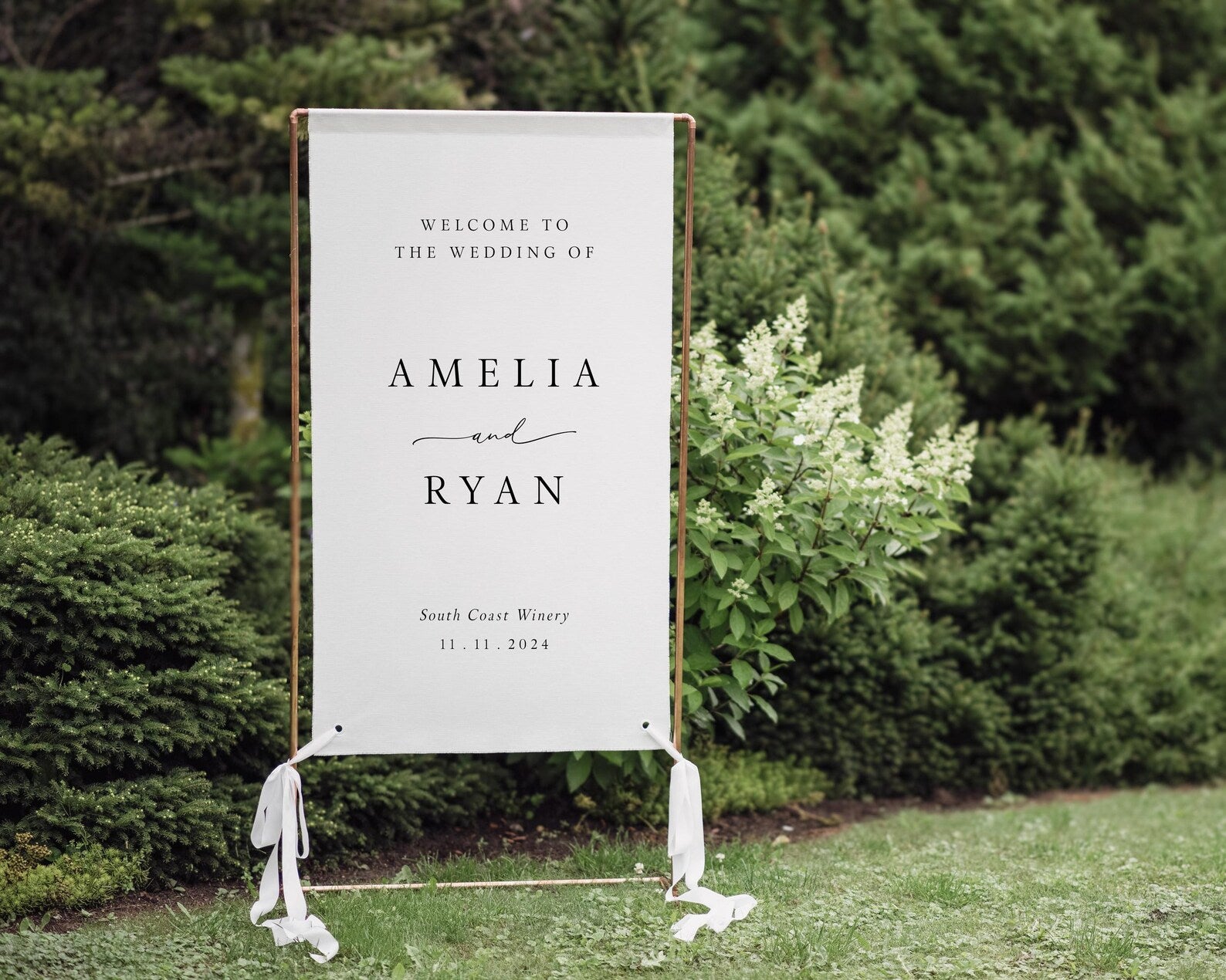 Classic Wedding Welcome Sign "Amelia and Ryan"